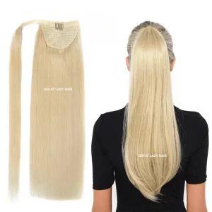 Queue de cheval lisse blond platine